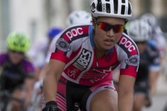 38-A_No_Tubes_rider_leads_the_women