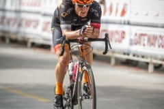 18-huff_went_on_a_solo_mission_in_the_final_four_laps