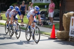 11-UHC_staying_attentive_in_the_womens-race
