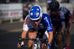 6-UHC_stayed_up_front_in_the_womens_race