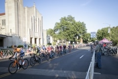 the_mens_field_was_strung_out_all_race_long